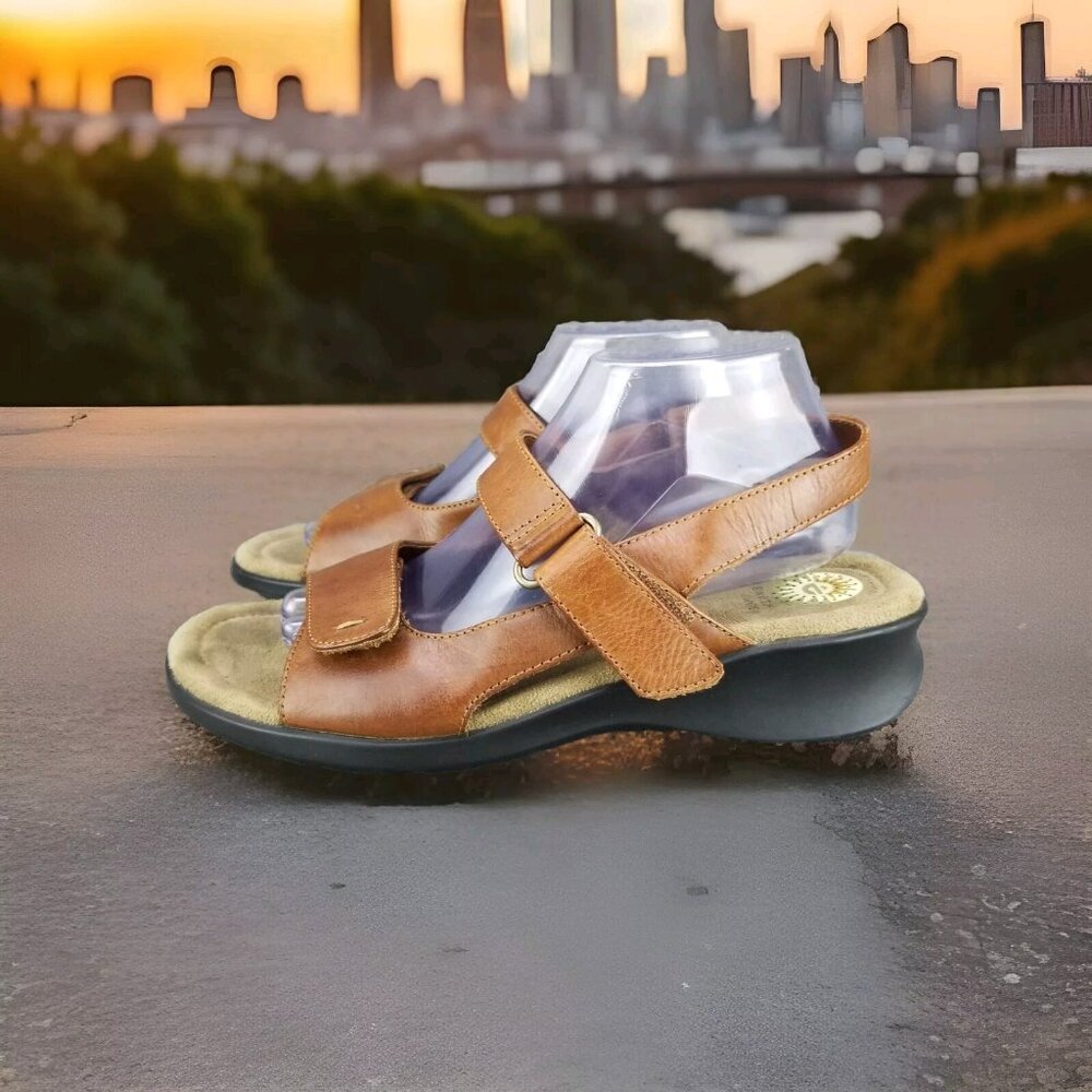 ✅Earth Shoes Juniper Brown Leather Slingback Sandals Womens 11 Wedge Heeled Shoe - Picture 1 of 10